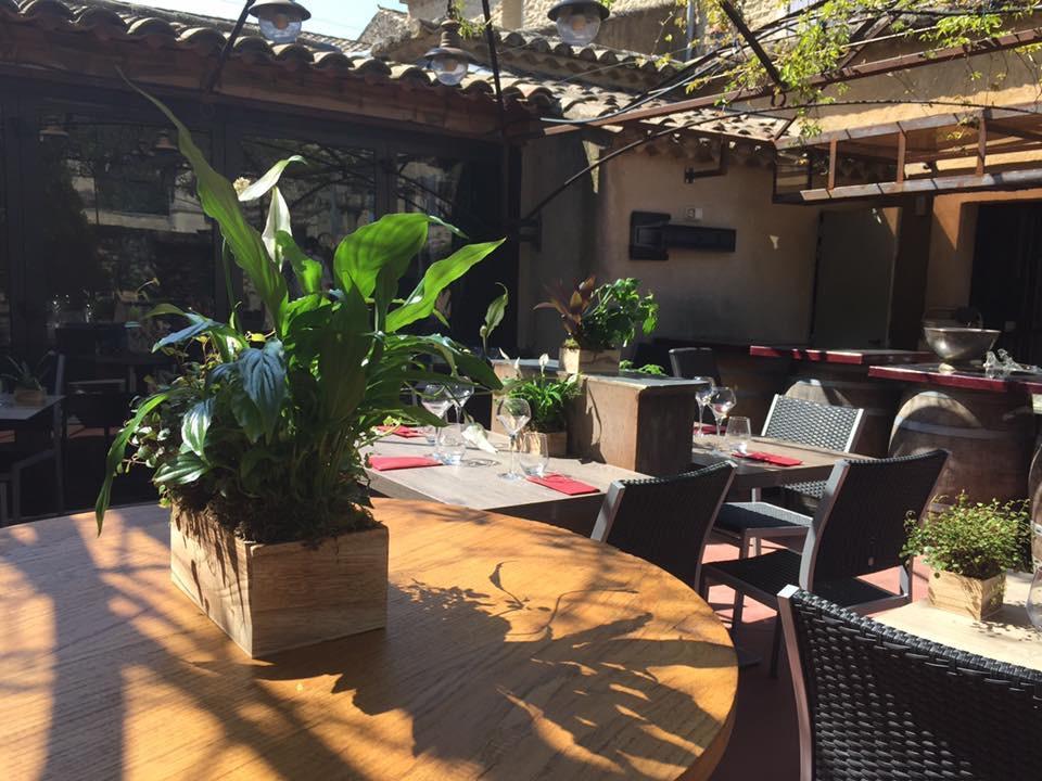 Le Vieux Bistrot Hotel Cabrières-dʼAvignon Exterior foto